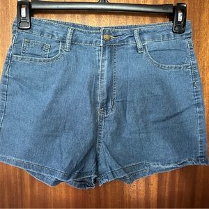 Cute jean shorts
